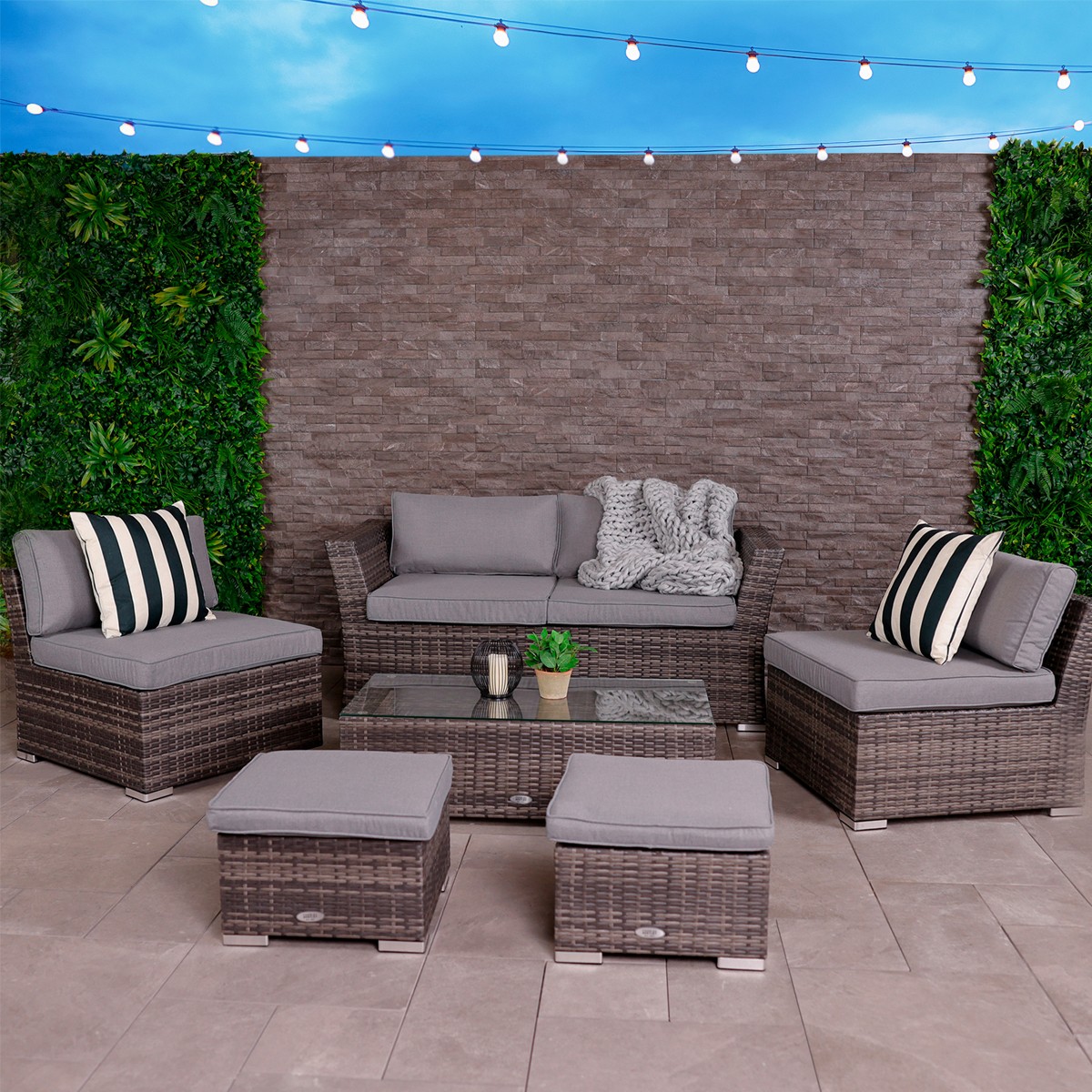 Charles Bentley St Tropez Rattan Lounge Set - Outdoor Space Saving Furniture