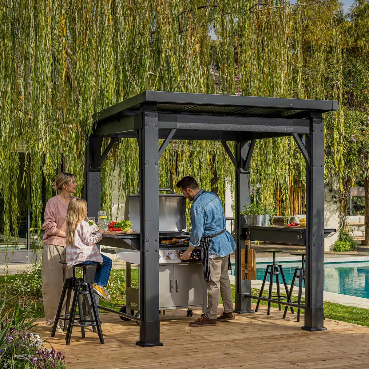Keter Grill Gazebo 8Ft 1" X 6Ft 7" (2.47 X 2M)
