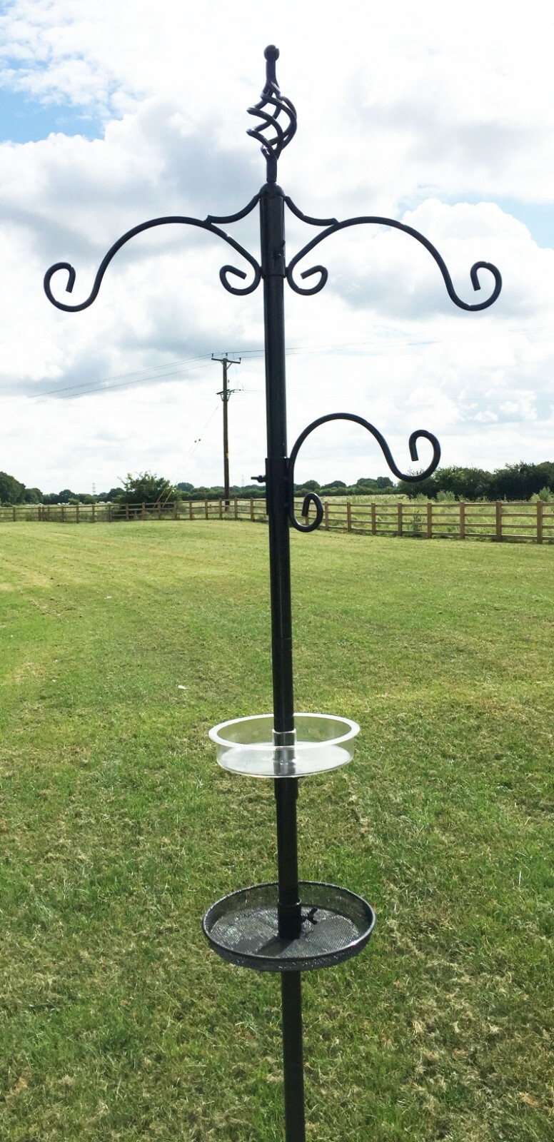 Metal Bird Feeding Station Garden Feeder Water Dish and Seed Tray Heavy Duty