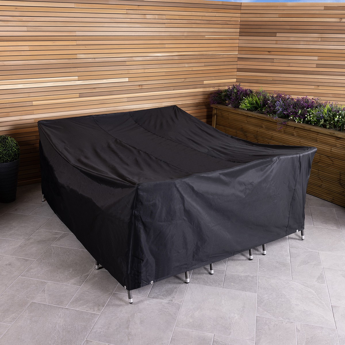 Charles Bentley Premium Rectangular Garden 6 Seat Furniture Cover - Black