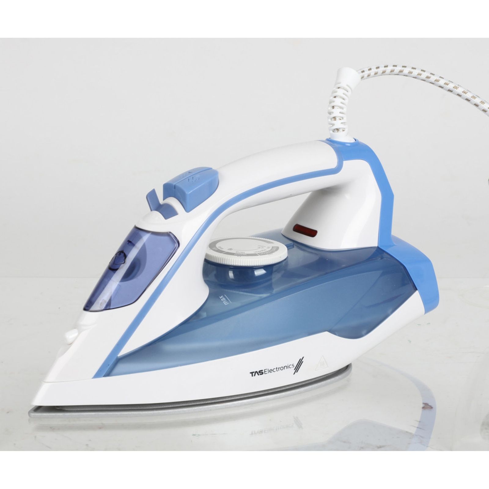 6X Steam Irons 2200 W Ceramic Sole 300ML Water Tank Spray Function