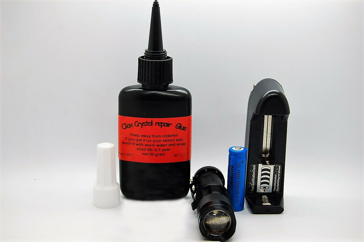 50 Gr UV Resin, Glue for Repairing Crystal, Glass + Zoomable UV Torch + Charger