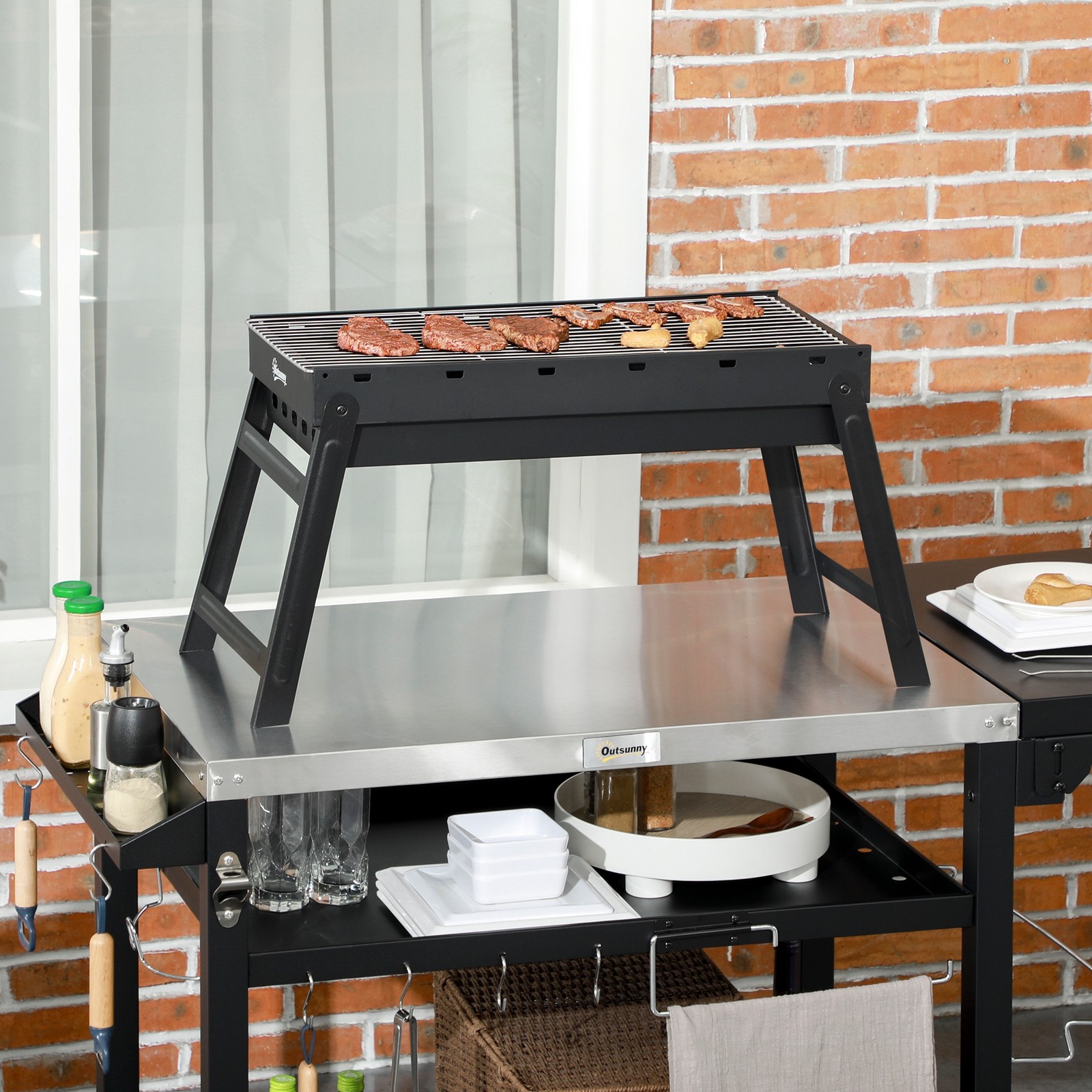 Portable Charcoal Barbecue Grill with Pull-Out Charcoal Basin, Black