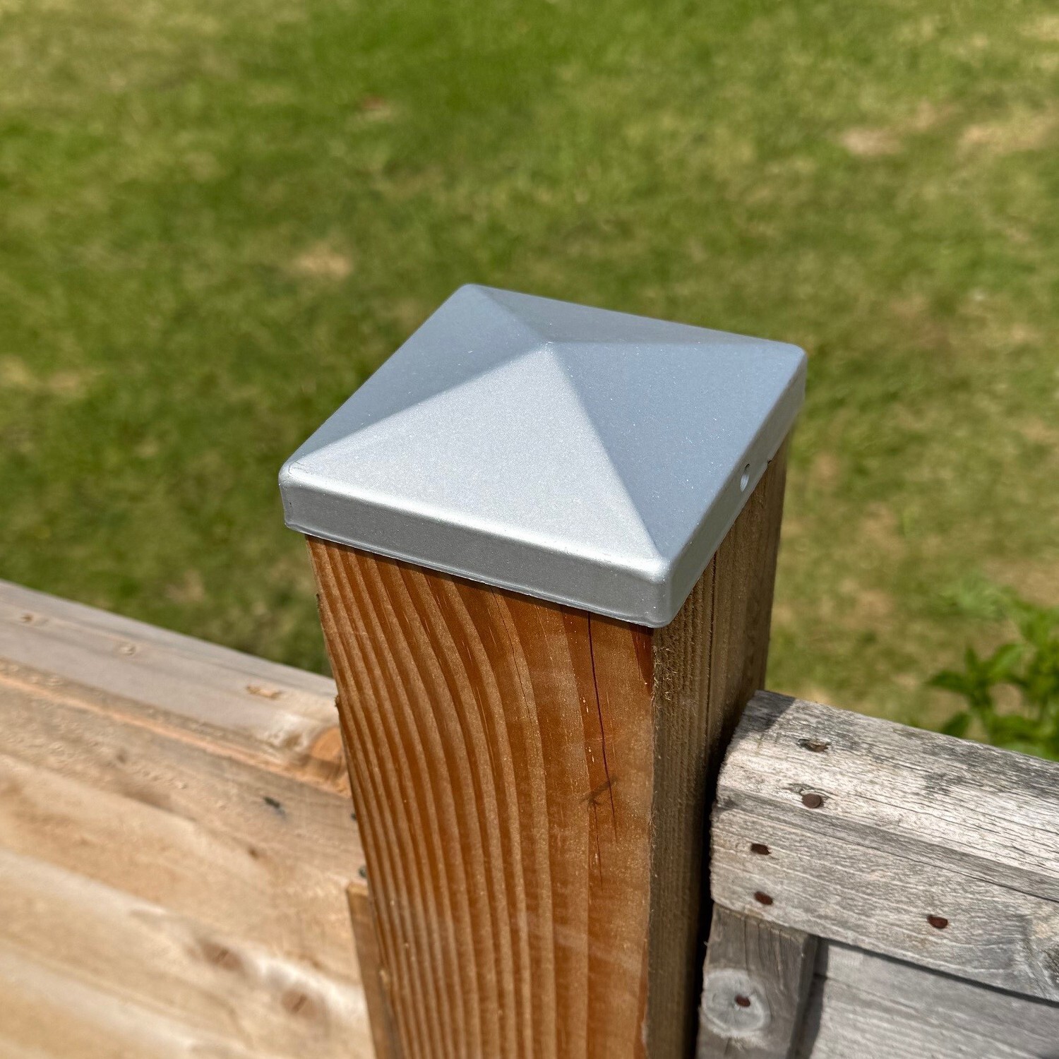 Galvanized Steel Pyramid Shape Garden Fence Post Caps (Pack of 20)