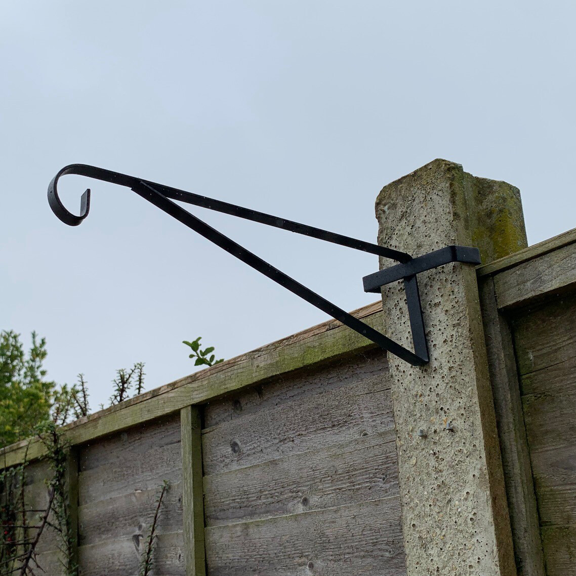 Hanging Basket Bracket Hooks Metal for Concrete Garden Fence Posts - Pack of 8