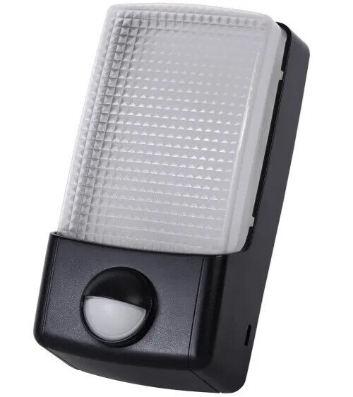 LED Bulkhead Light with PIR Motion Sensor 6.5W Energy Saver -Timeguard LED88PIRN