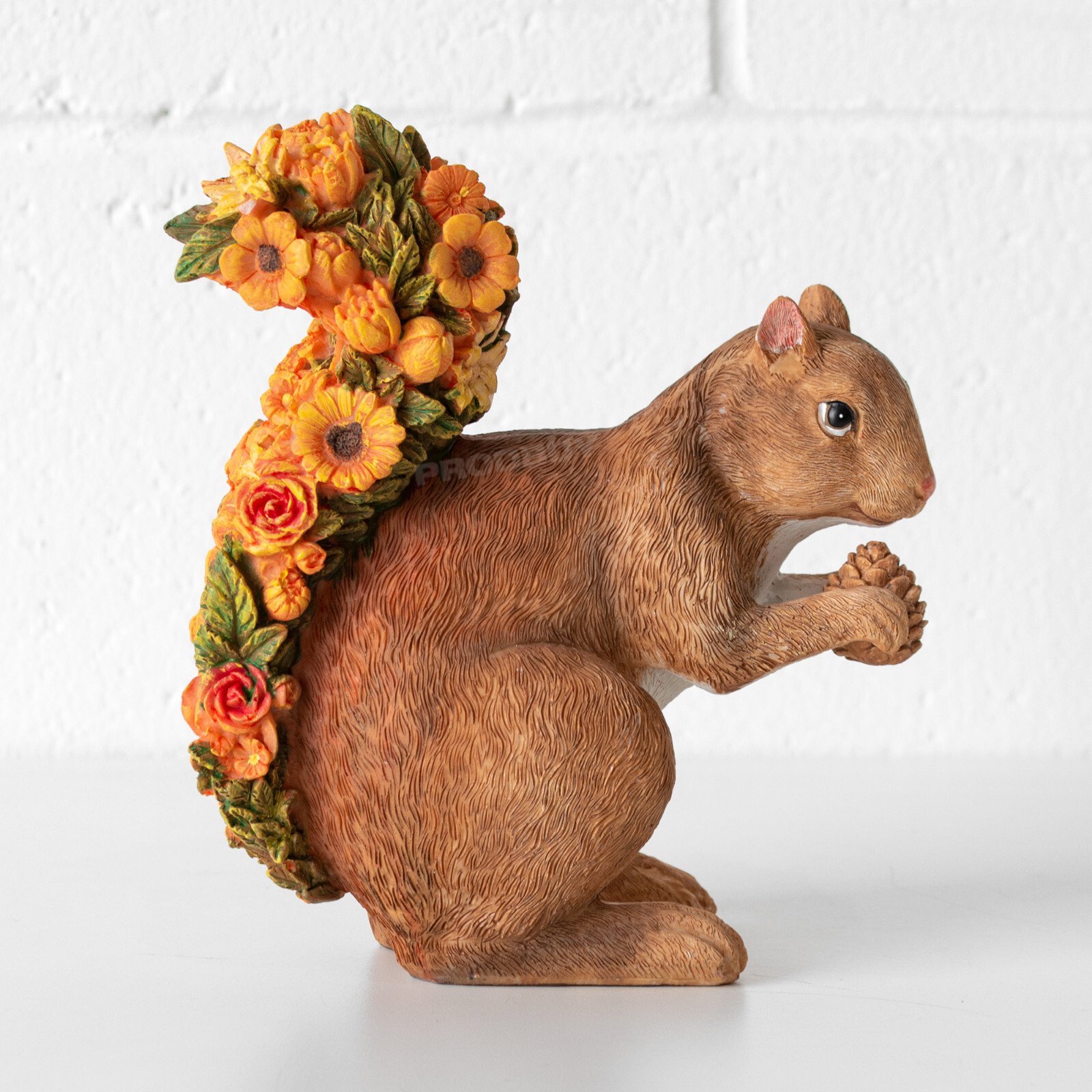 Squirrel Ornament Floral Tail Flowers Sculpture Statue Figurine Outdoor Lawn Art