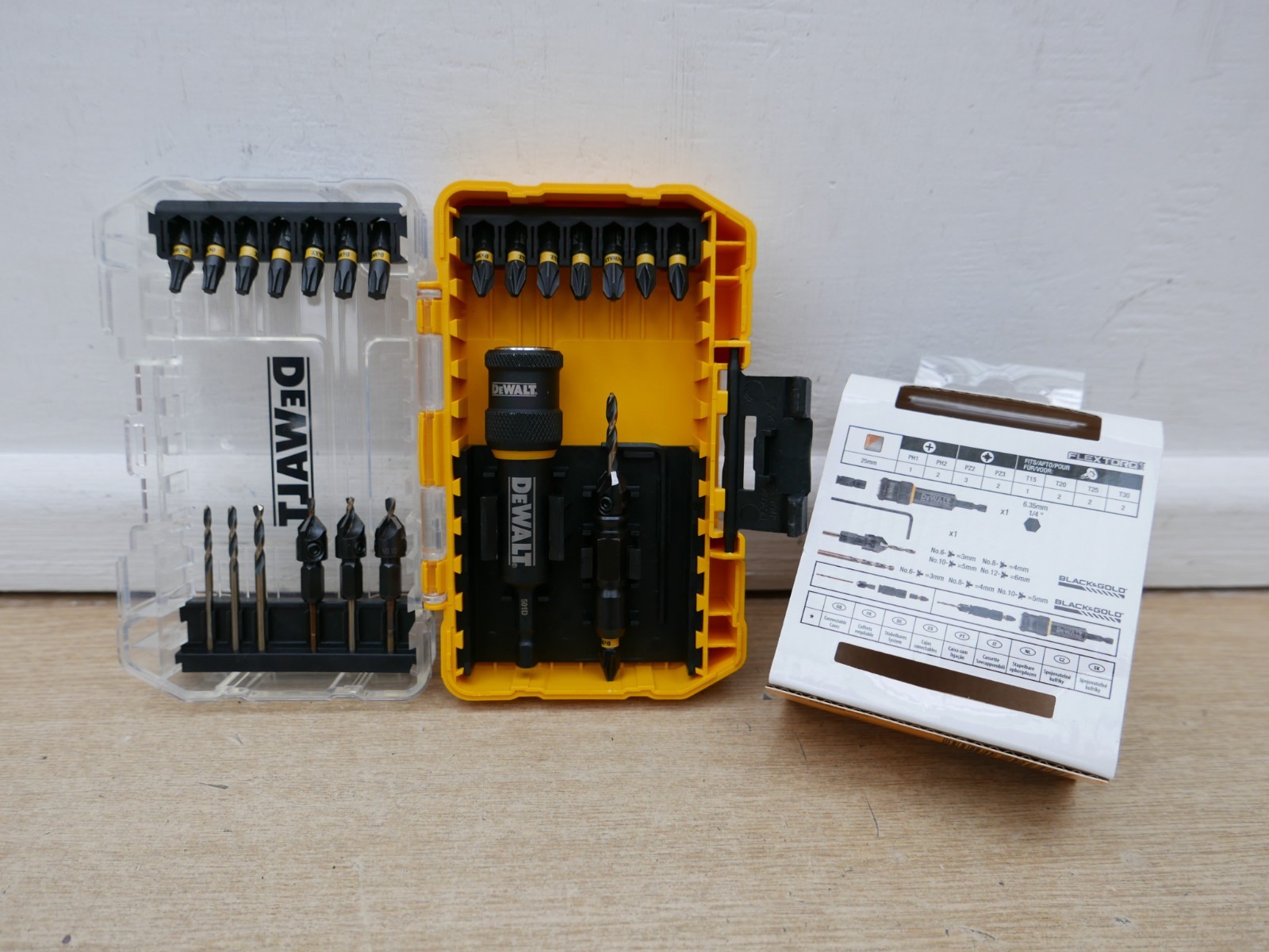 DeWALT DT70779T 24pc FLEXTORQ IMPACT FLIP & DRIVE DRILL & SCREWDRIVER SET dt7612