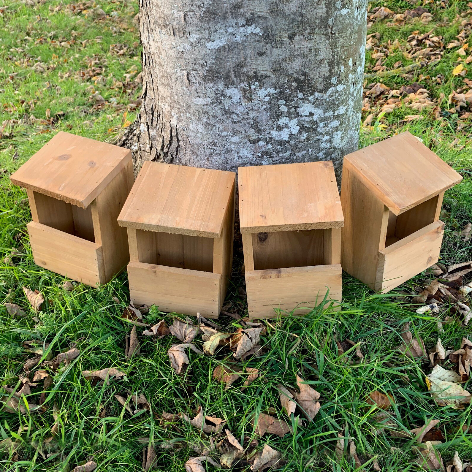 Wildlife Wooden Bird House Robin Garden Nest Box Feeding Roosting (Set of 4)