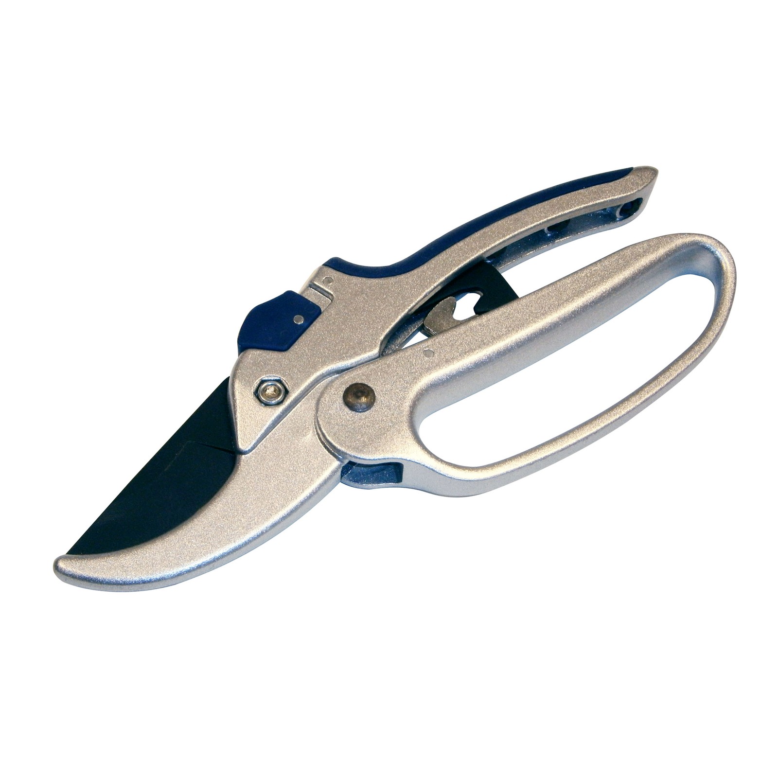 Spear & Jackson Geared Trimmers Suitable For Cutting Older Or Dead Wood