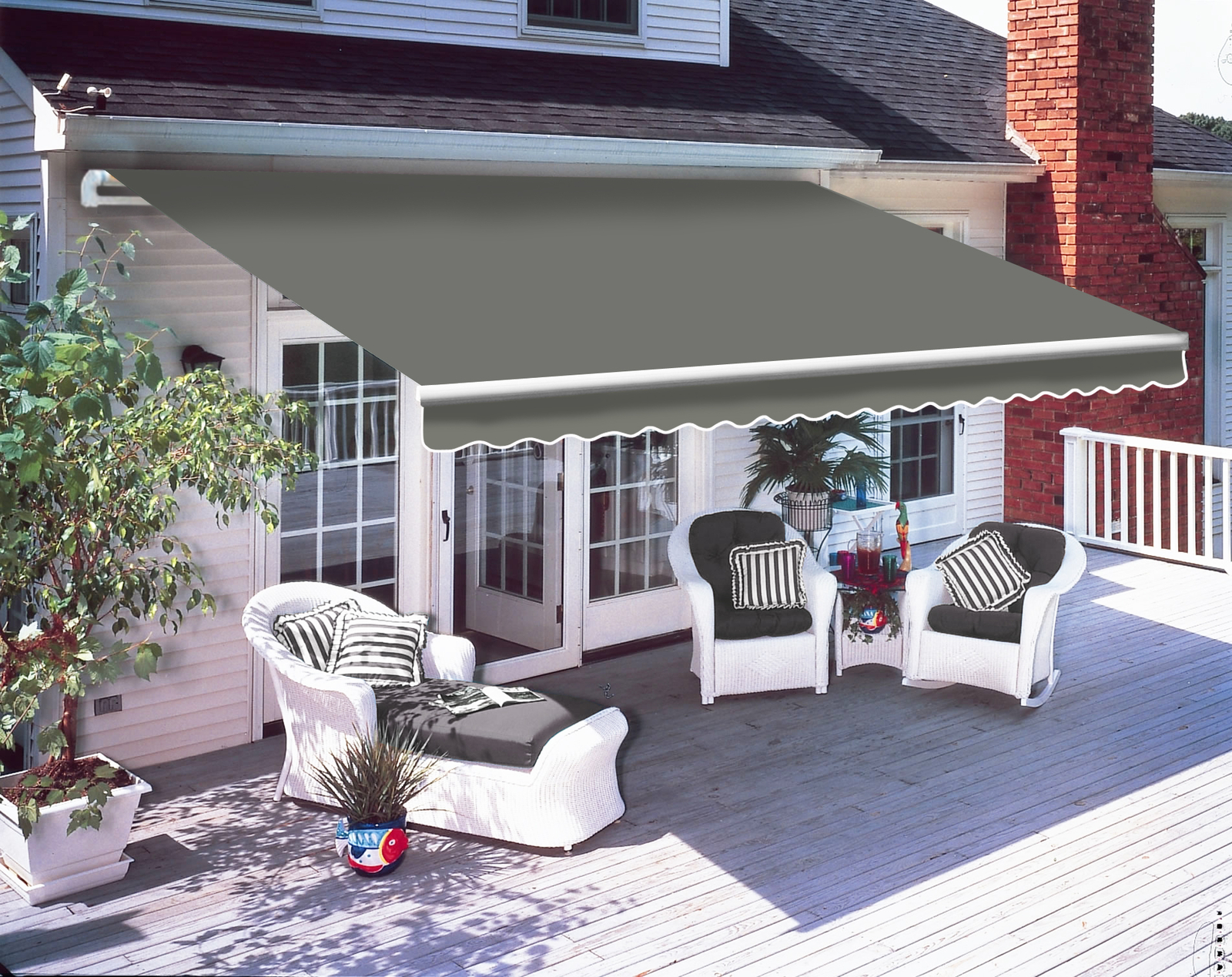 3.5 x 2.5m Patio Manual Awning Garden Canopy Sun Shade Retractable Shelter Grey