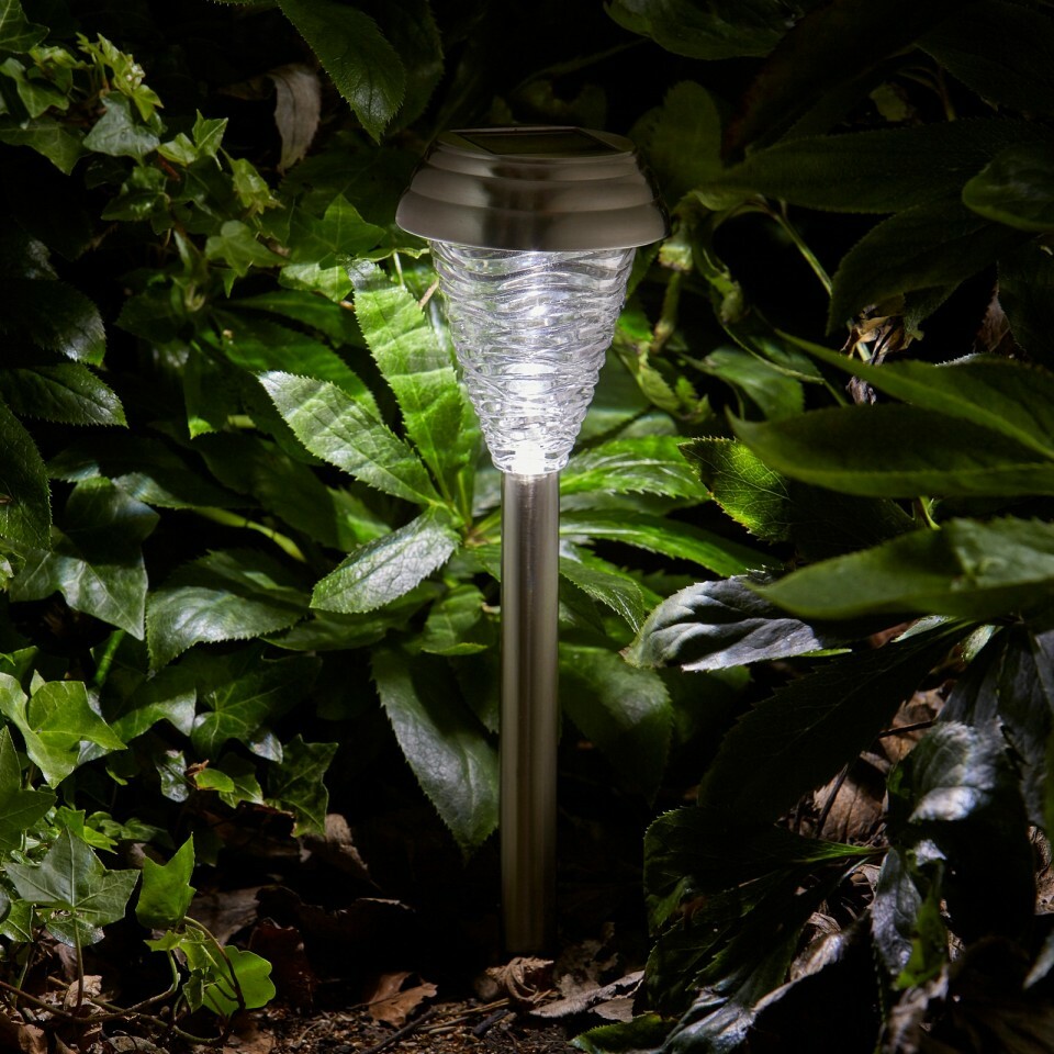 Smart Garden Solar Powered Mira Light 5 Pack Super Bright Lumen Garden Lighting