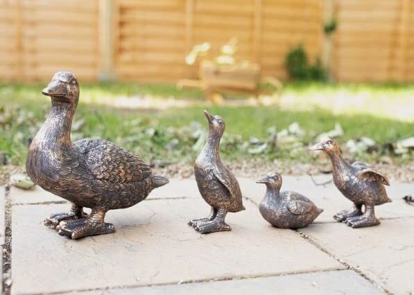 Duck Garden Ornament Family Ducklings Outdoor Decor Bronze Effect Xmas Gifts