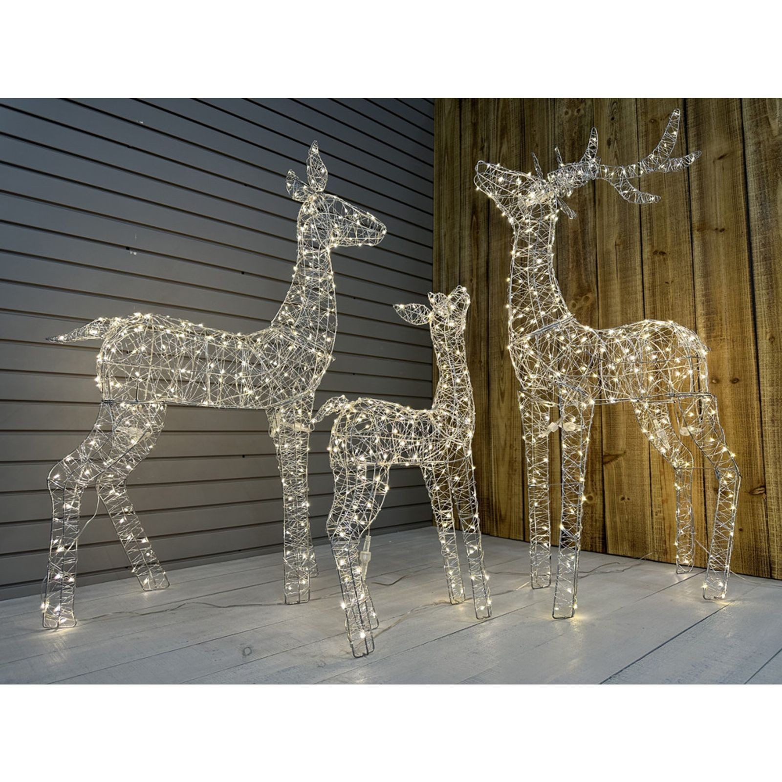 2x 3er Set 6 LED Reindeers Rentierfamilie 1400 Leds Timer Weihnachtsdeko Outdoor