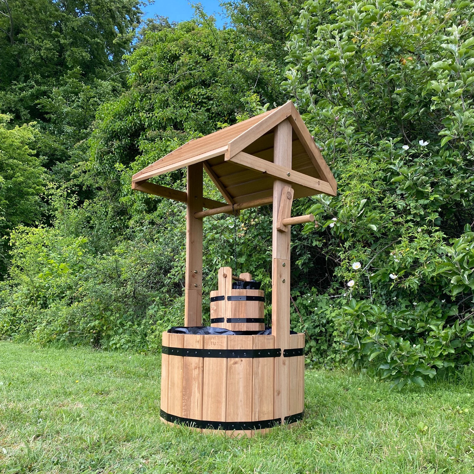 Garden Wooden Planter Wishing Well Patio Plant Pot Ornament Large
