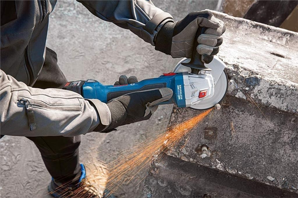 Bosch GWS 18V-7 18v 125mm Brushless Angle Grinder 2x 4.0ah Batteries + L-BOXX