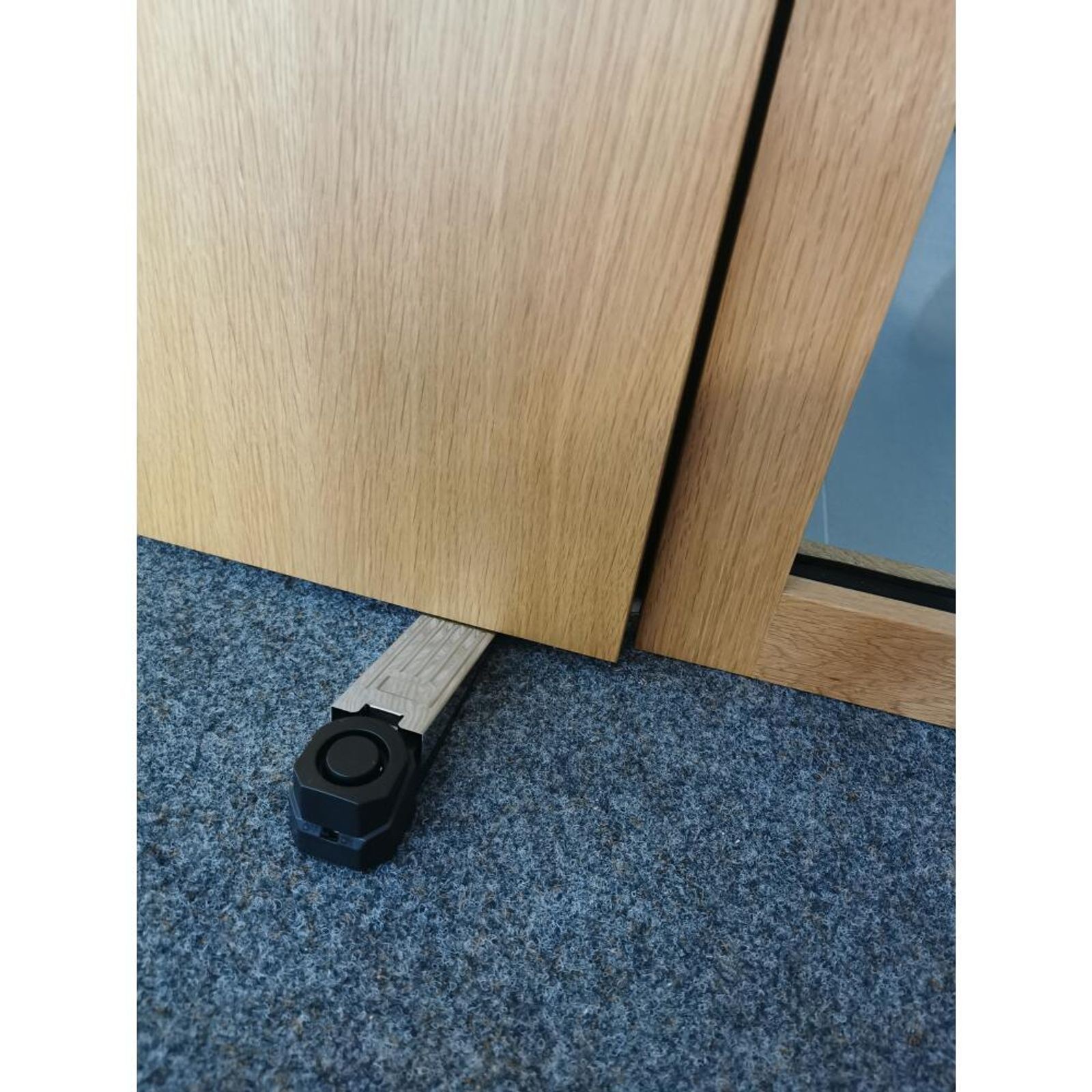 12X Doorstop Wedge With Alarm Function Battery Operated Burglar Protection