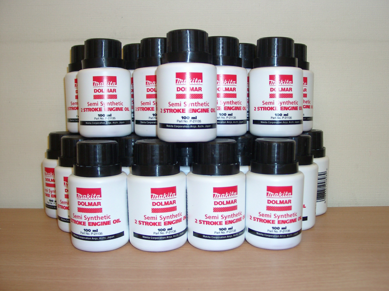 25 x MAKITA DOLMAR 2 STROKE ENGINE OIL MAKITA ONE SHOT OIL - genuine Makita oil