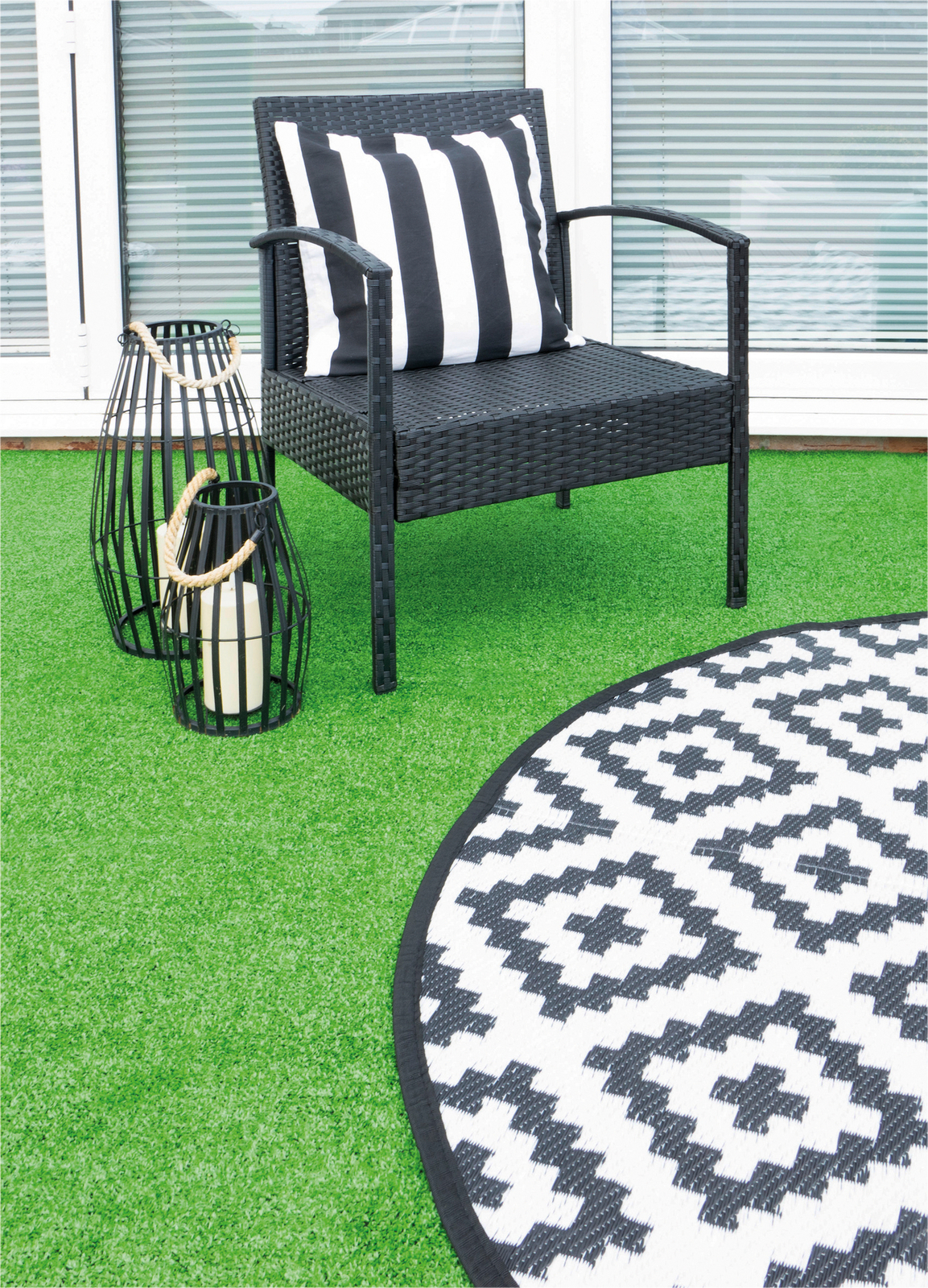 Dark Green Artificial Grass 1 x 4M- 7mm Pile Height Low Maintenance Garden Patio